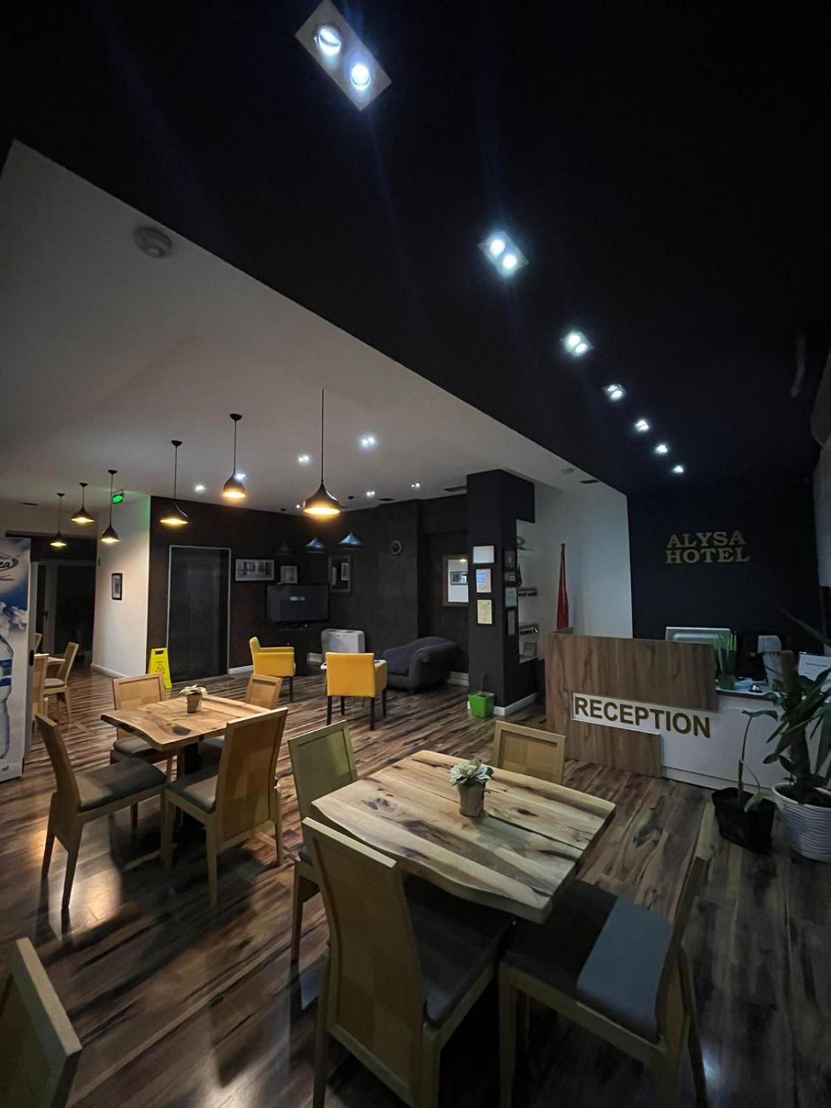 Hotel Alysa 科尔察 外观 照片