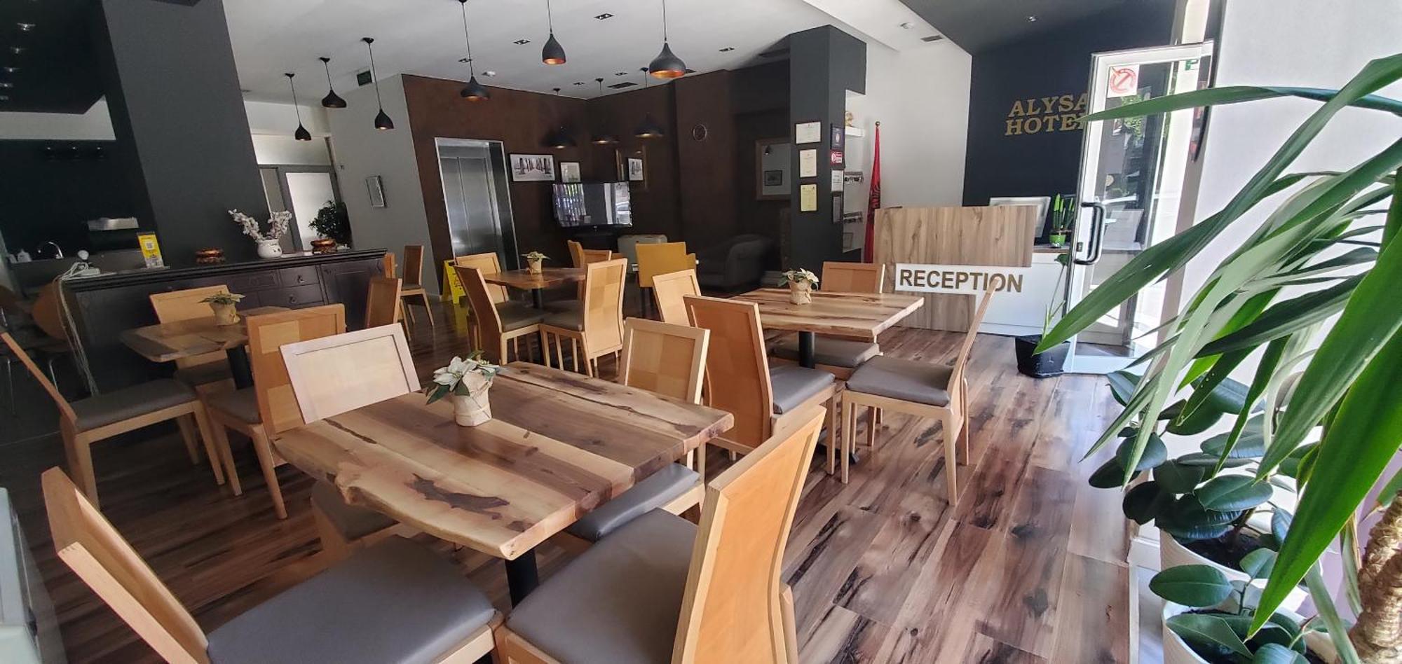 Hotel Alysa 科尔察 外观 照片